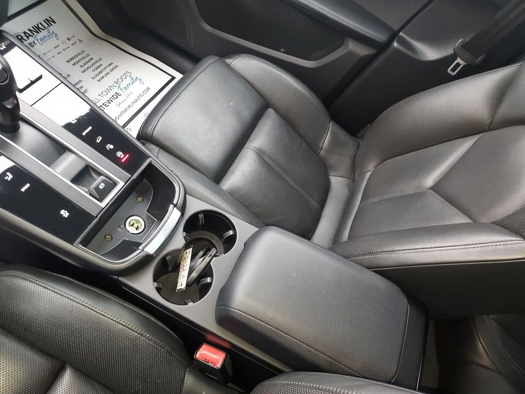Used 2022 Black Porsche Base image 27