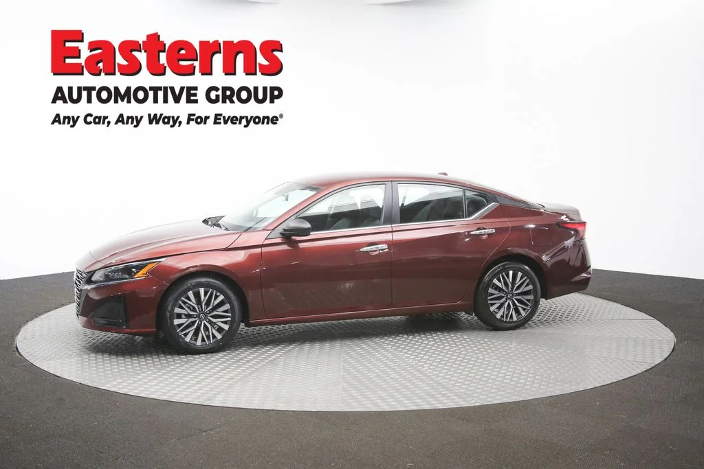 Used 2025 Red Nissan 2.5 SV image 54