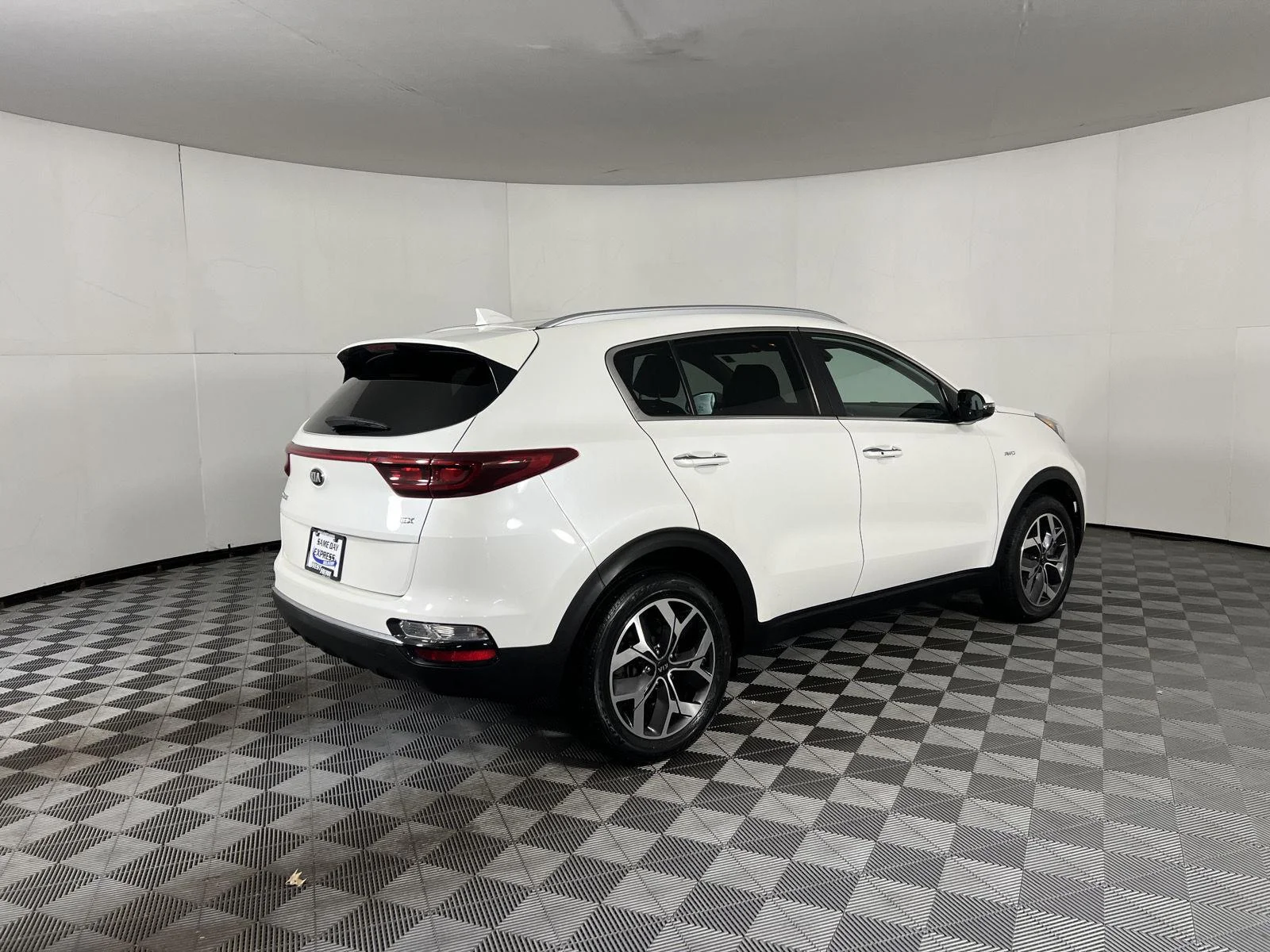 Used 2021 Snow White Pearl Kia EX image 8