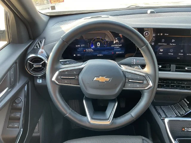 Used 2025 Gray Chevrolet LT image 22