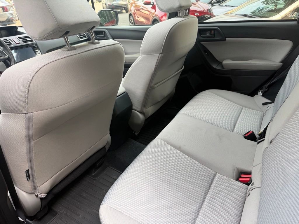 Used 2016 Venetian Red Pearl Subaru 2.5i Premium image 12