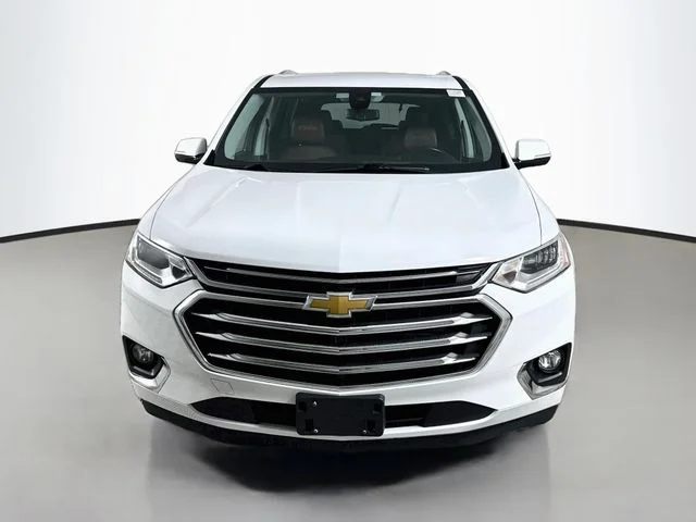 Used 2019 White Chevrolet High Country image 2