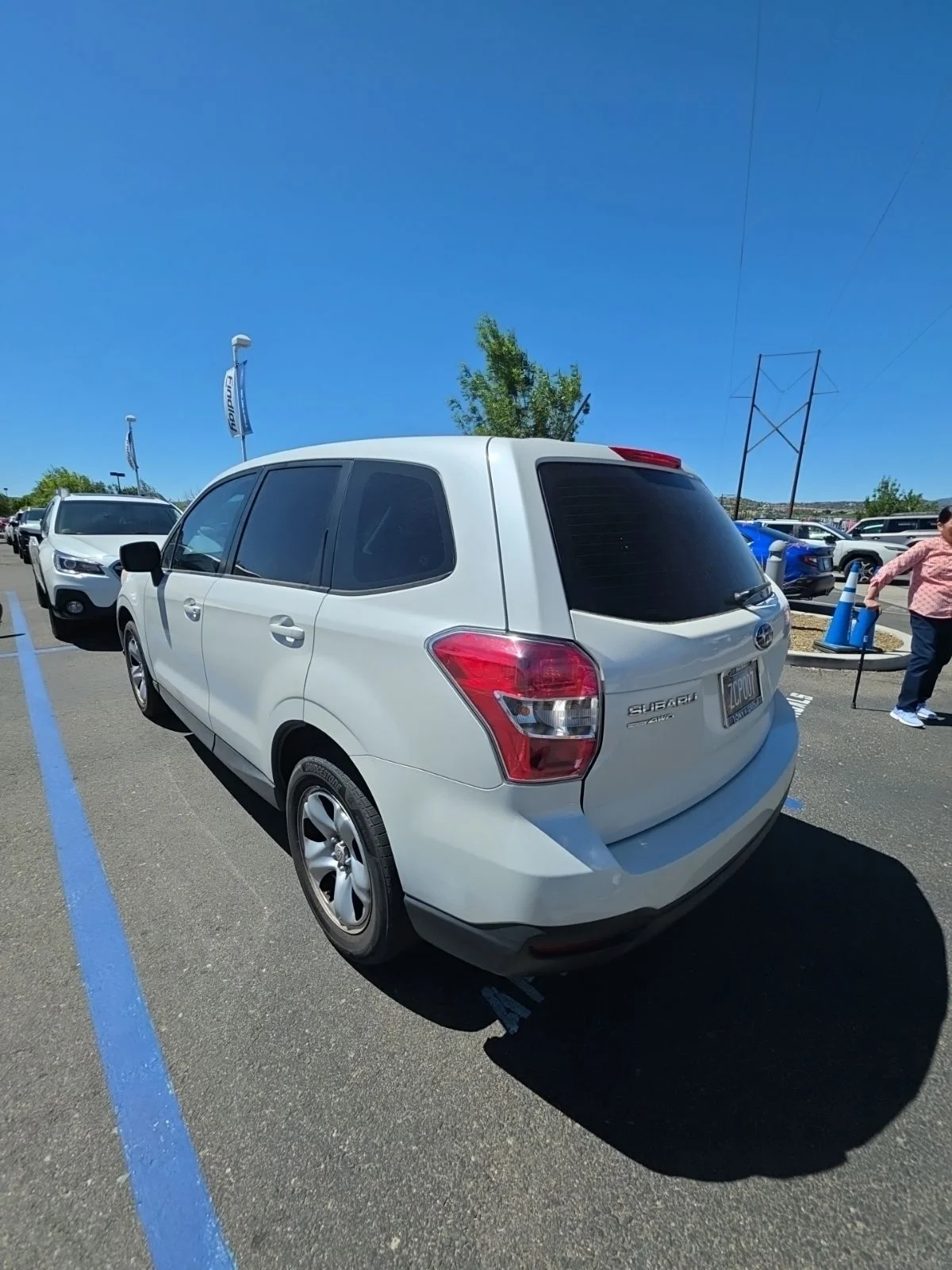 Used 2014 White Subaru 2.5i image 4
