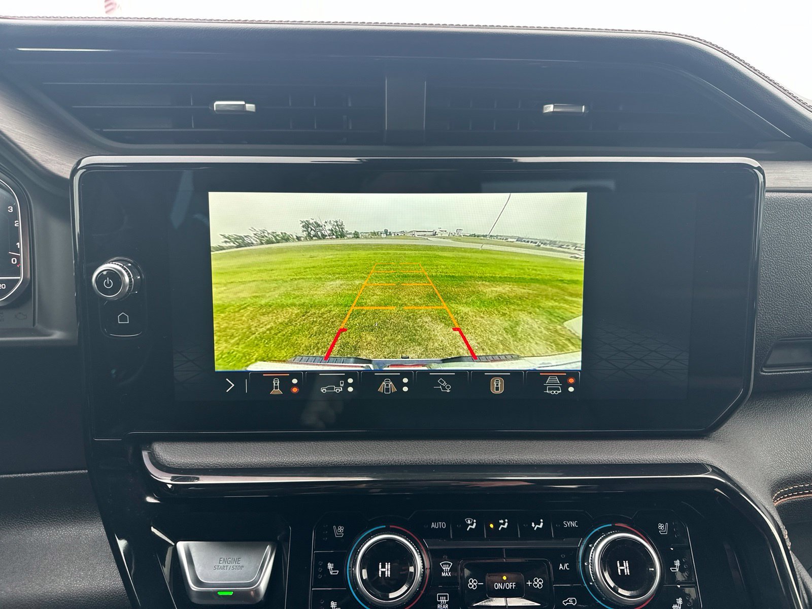 Used 2025 Gray GMC AT4 image 67