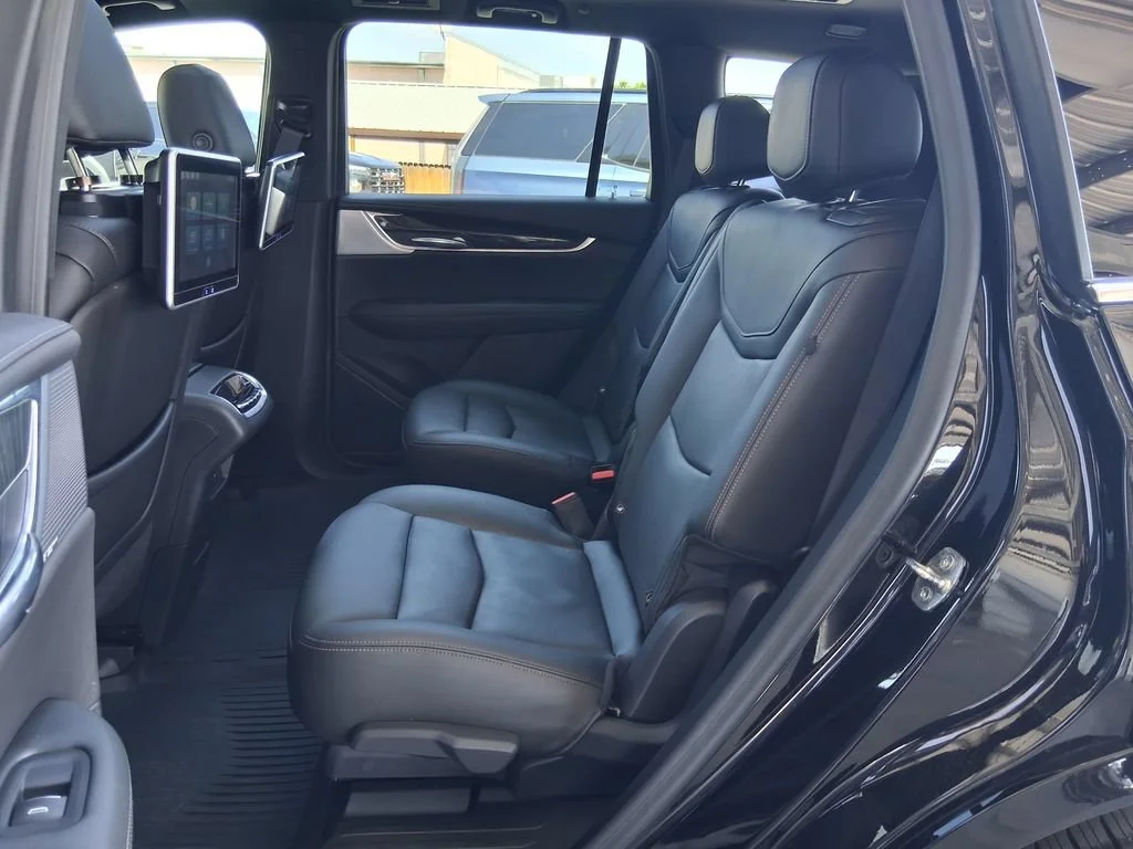 Used 2022 STELLAR BLACK METALLIC Cadillac Premium Luxury image 24