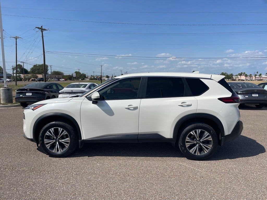 Used 2023 White Nissan SV image 4