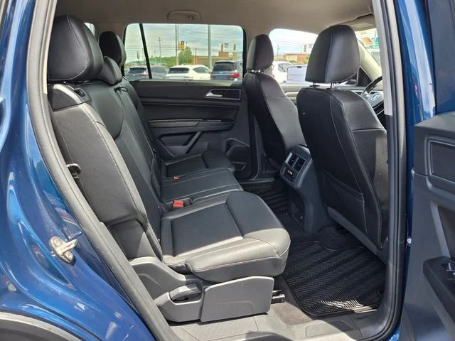 Used 2019 Blue Volkswagen 3.6L V6 SE image 19