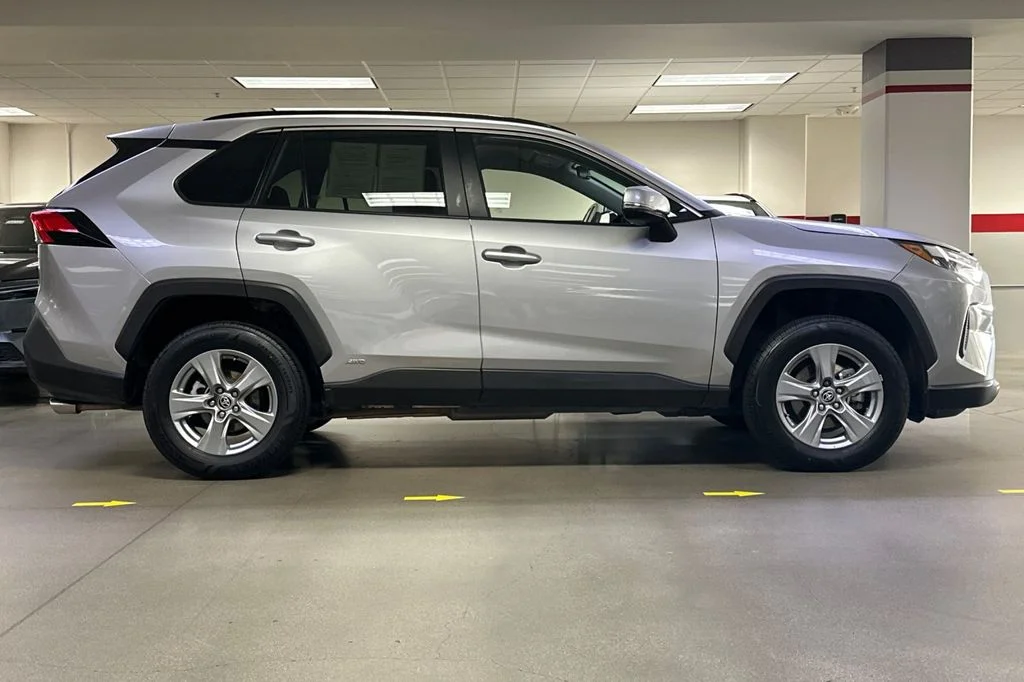 Certified Used 2025 Silver Toyota XLE image 3