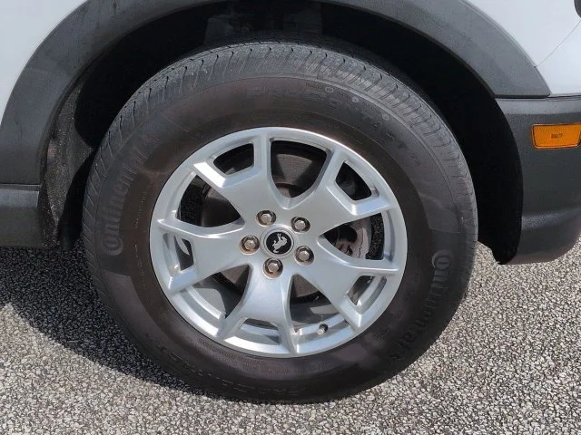 Certified Used 2022 Oxford White Ford Base image 11