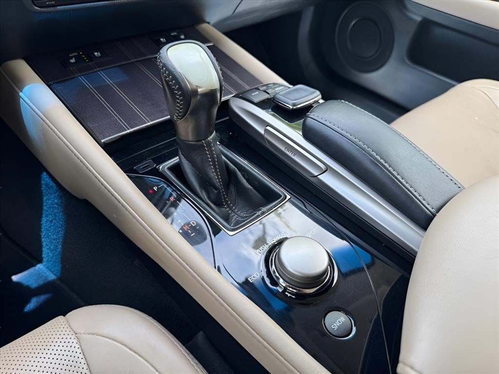 Used 2016 Mica Lexus 350 image 22