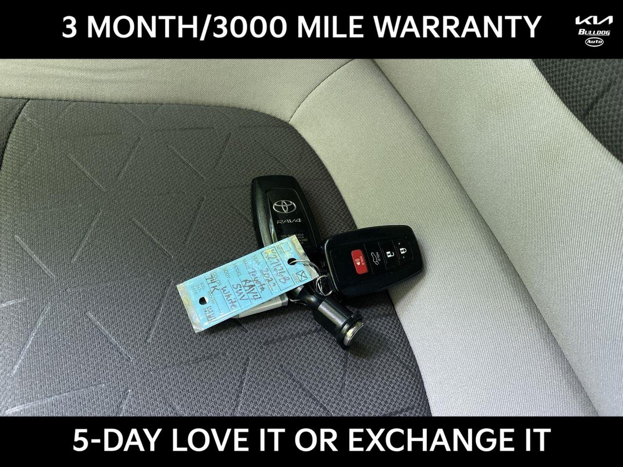 Used 2022 White Toyota XLE image 47