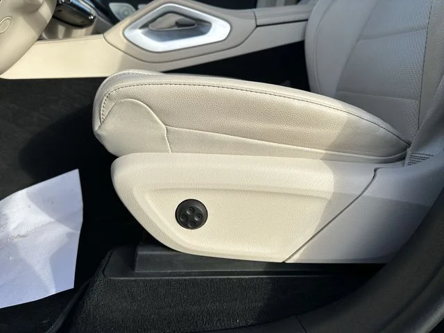 Used 2023  Mercedes-Benz GLE 450 image 16