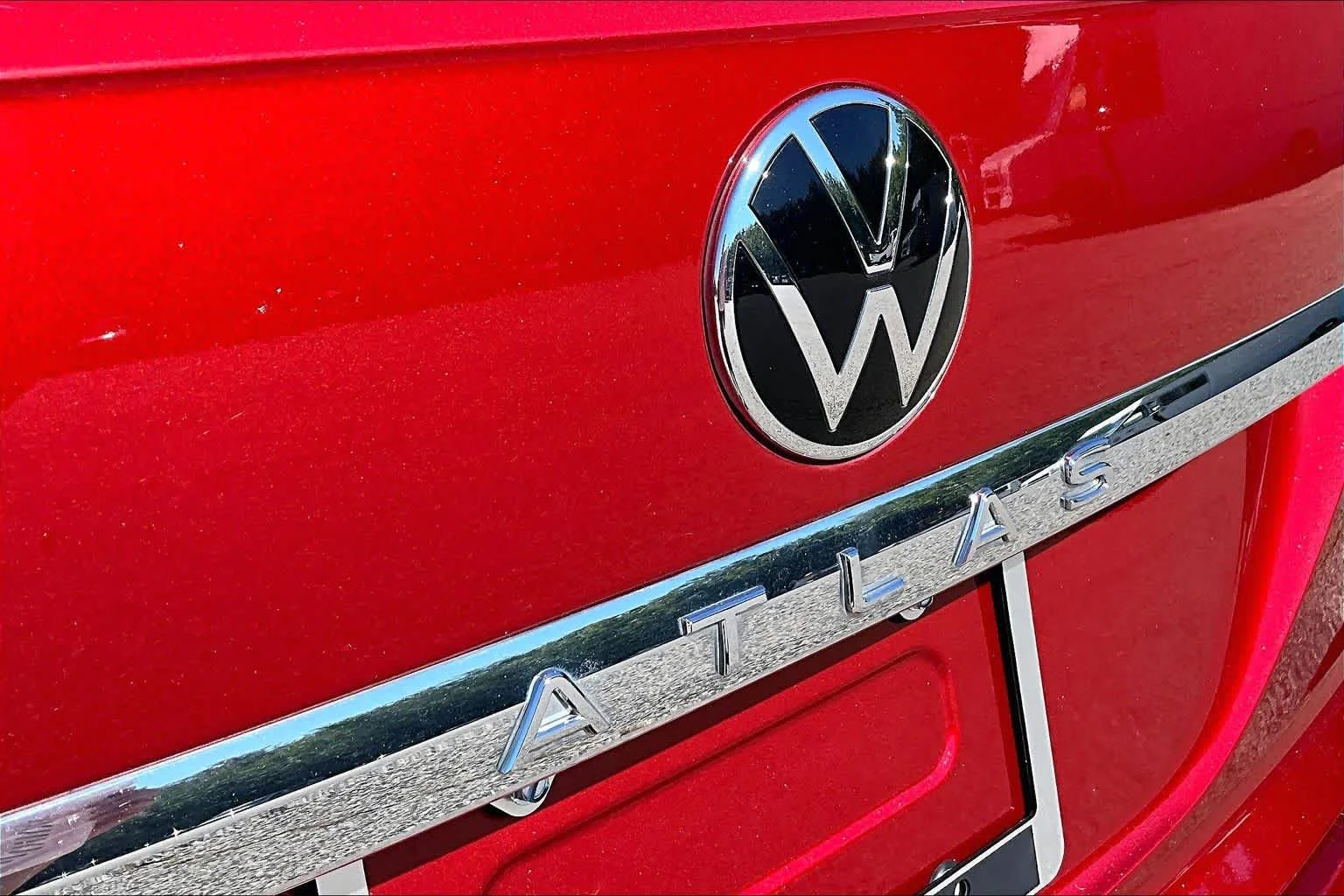 Certified Used 2021 Aurora Red Metallic Volkswagen 3.6L V6 SEL Premium R-Line image 33