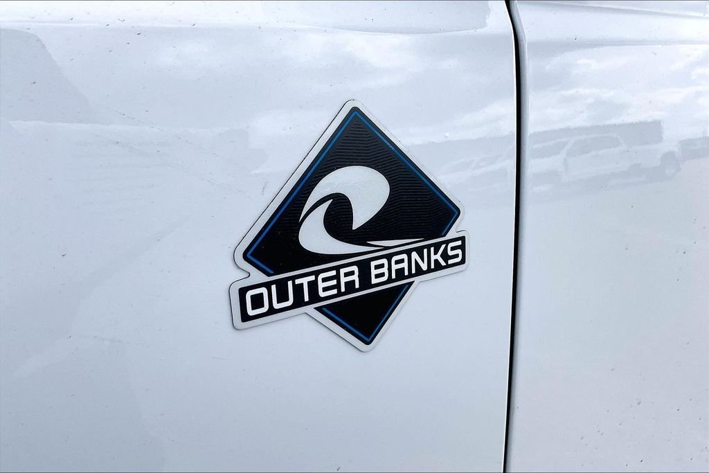 New 2026 Ford Bronco Outer Banks 4D Sport Utility