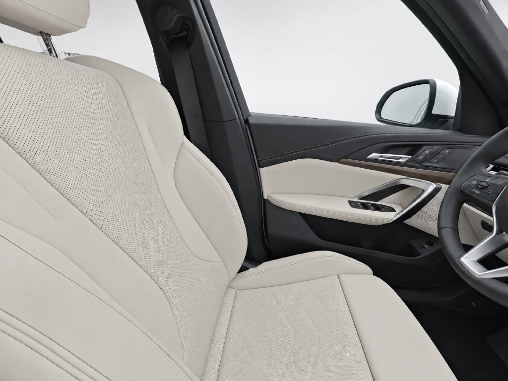 New 2027 Alpine White BMW xDrive28i image 24