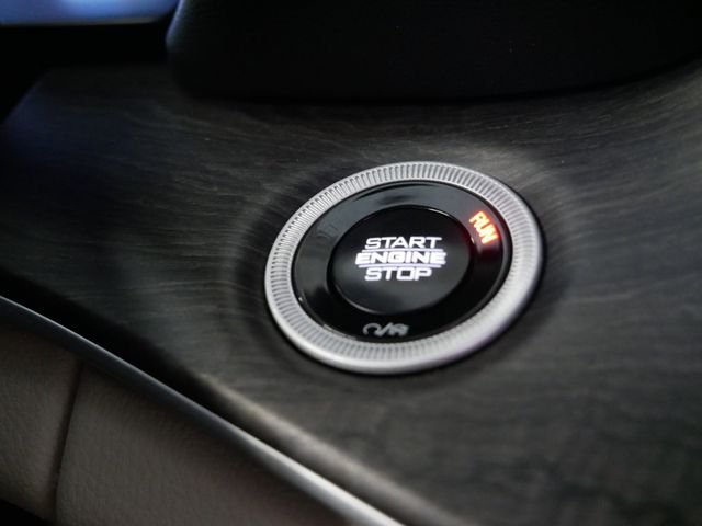 Certified Used 2025 Metallic Jeep Limited image 27