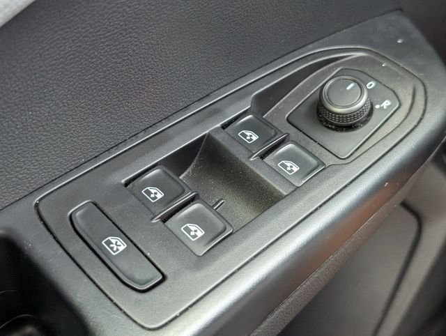 2023 Volkswagen Taos S - Photo 18