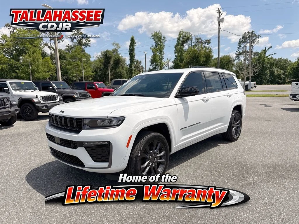New 2026 Bright White Clear-Coat Exterior Paint Jeep Limited Reserve image 9
