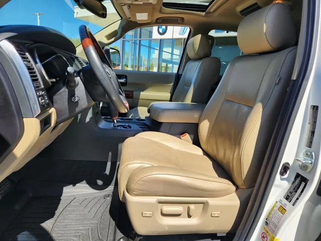 Used 2021 White Toyota Platinum image 9
