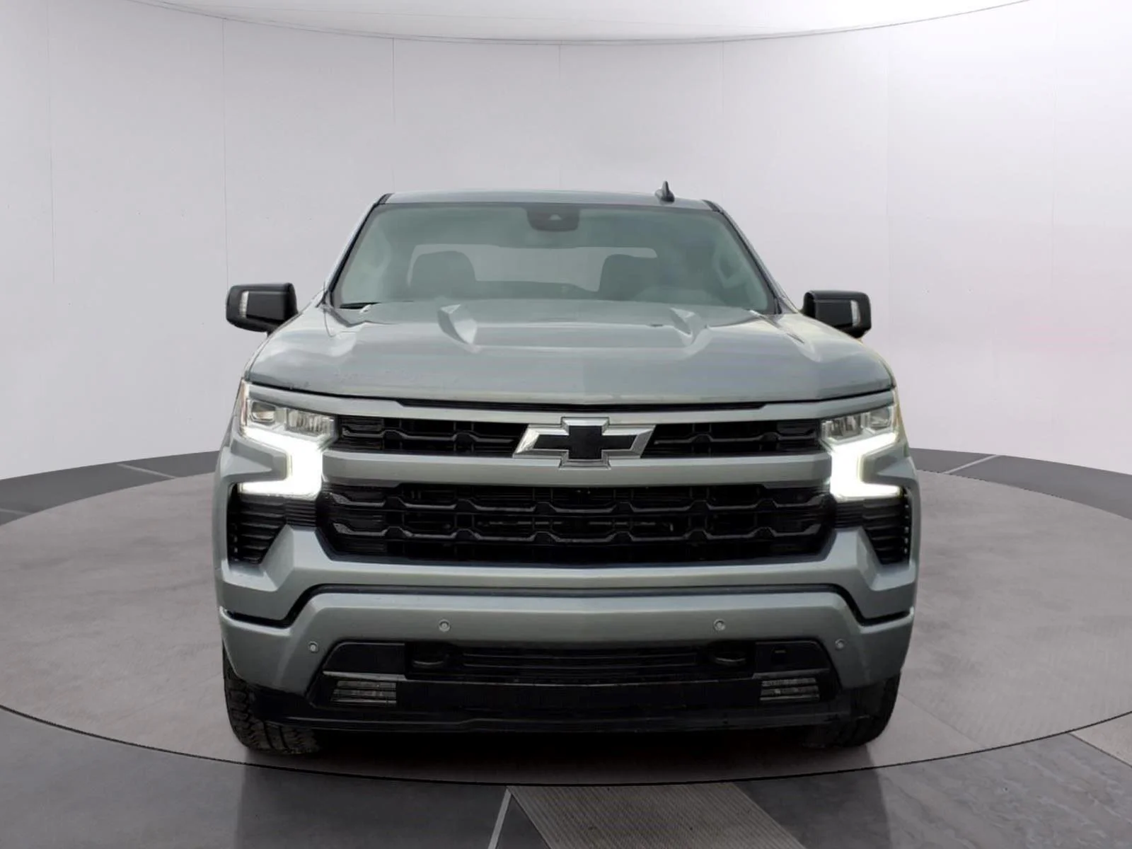 Used 2026 Sterling Gray Metallic Chevrolet RST image 8