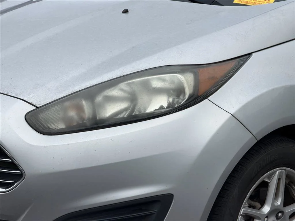 Used 2017 Silver Ford SE image 5