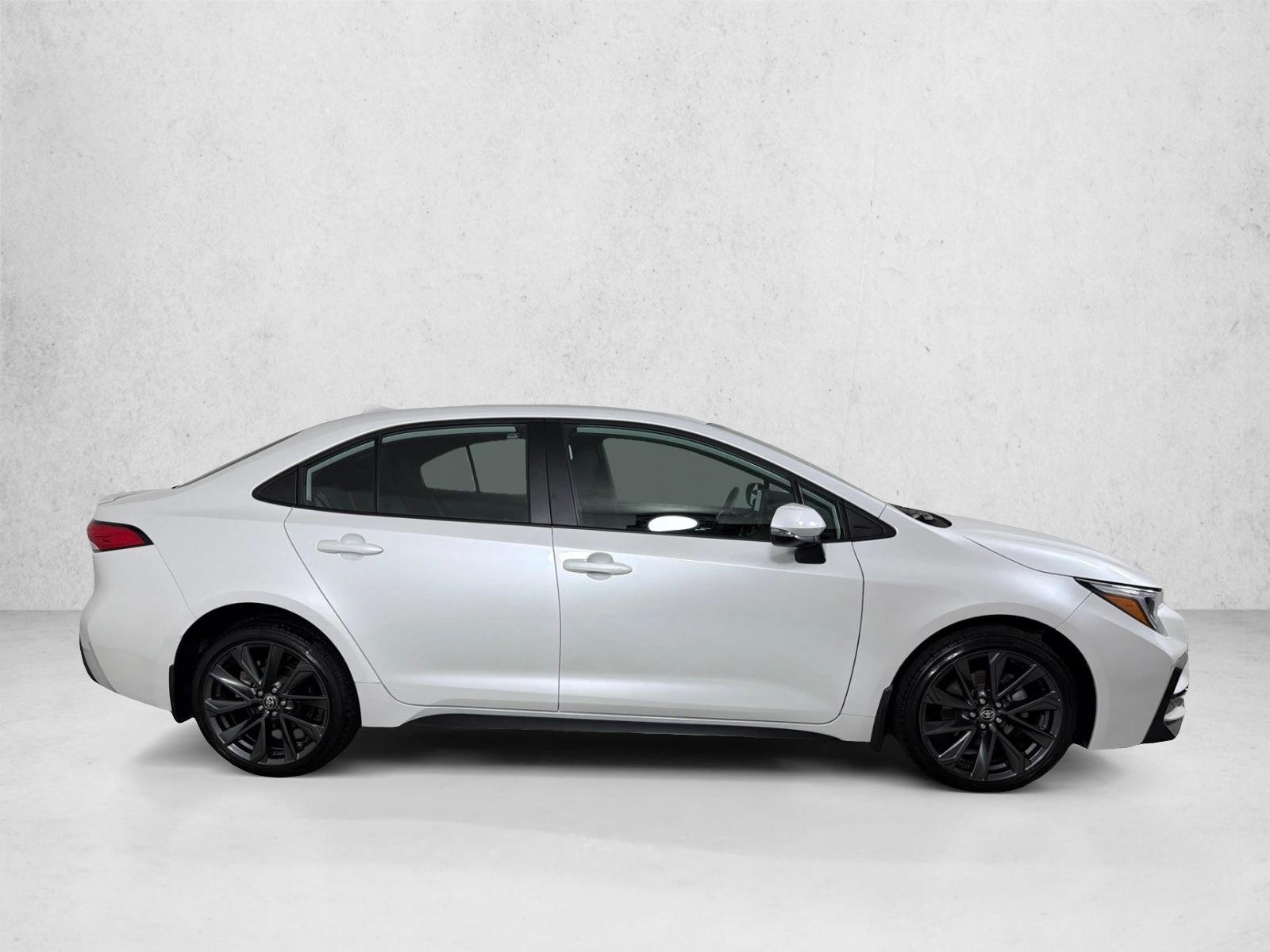 Certified Used 2025 Wind Chill Pearl Toyota SE image 2