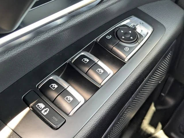 Used 2024 Silver Kia SX image 29