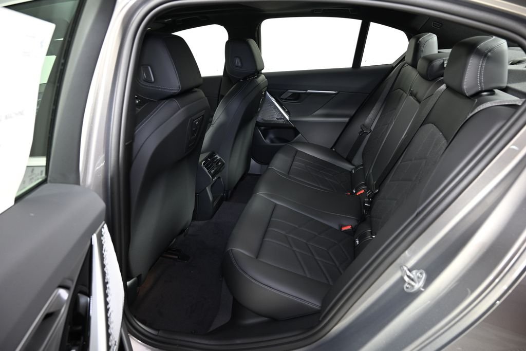 2026 BMW 5 Series 530i - Photo 24