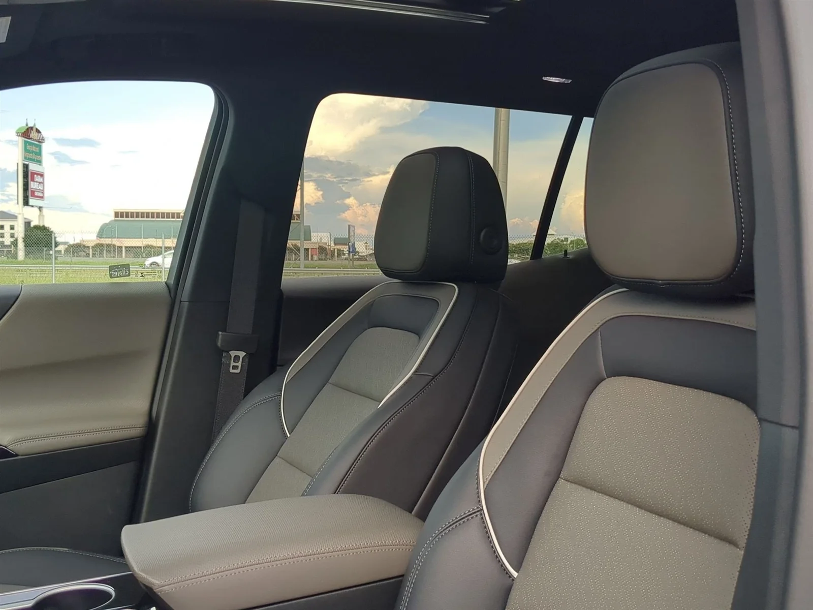 2026 Chevrolet Equinox LT - Photo 44