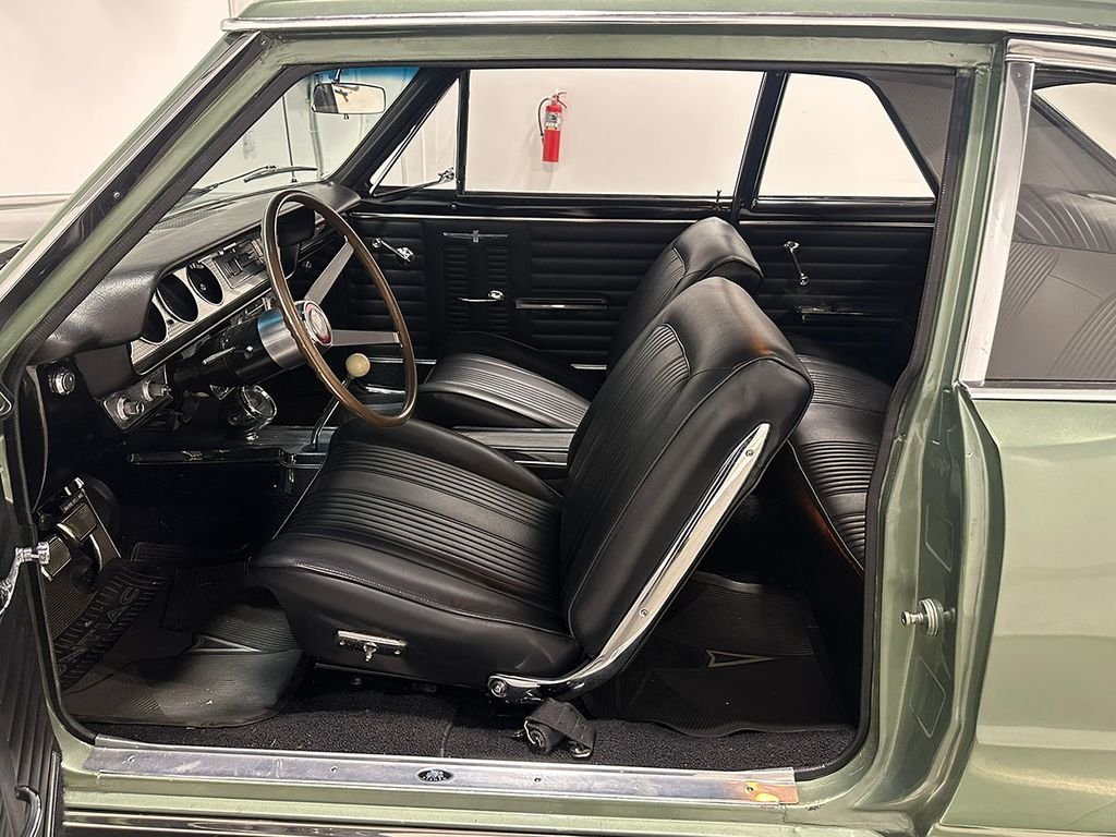 Used 1964 Green Pontiac  image 74