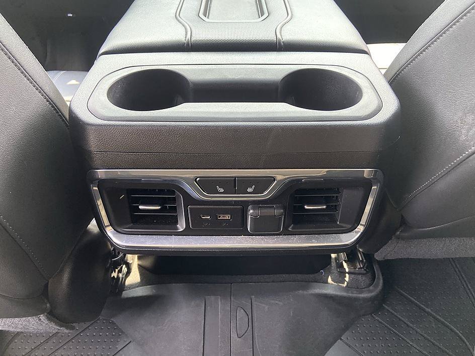 Used 2021 Black Chevrolet High Country image 31
