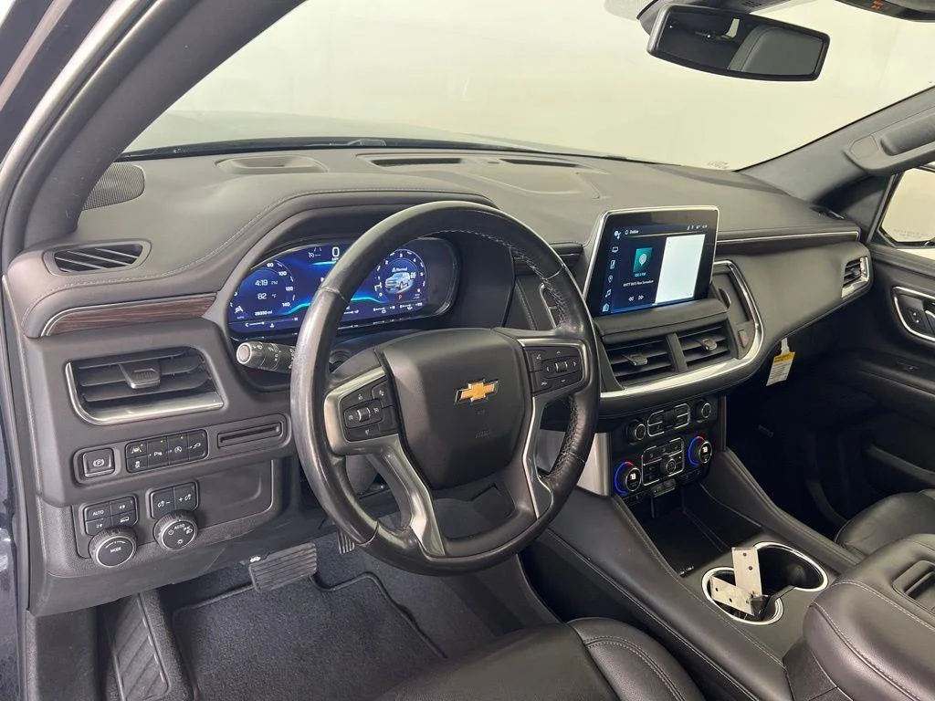 Used 2022 Midnight Blue Metallic Chevrolet LT image 4