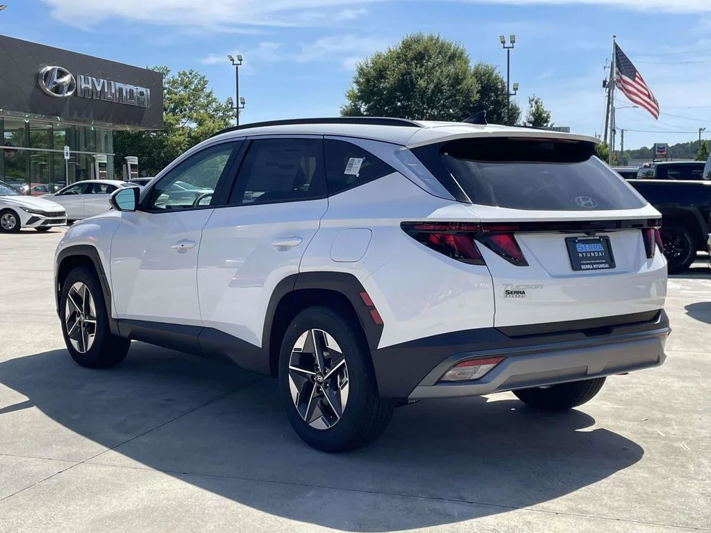 New 2026 White Hyundai SEL image 5