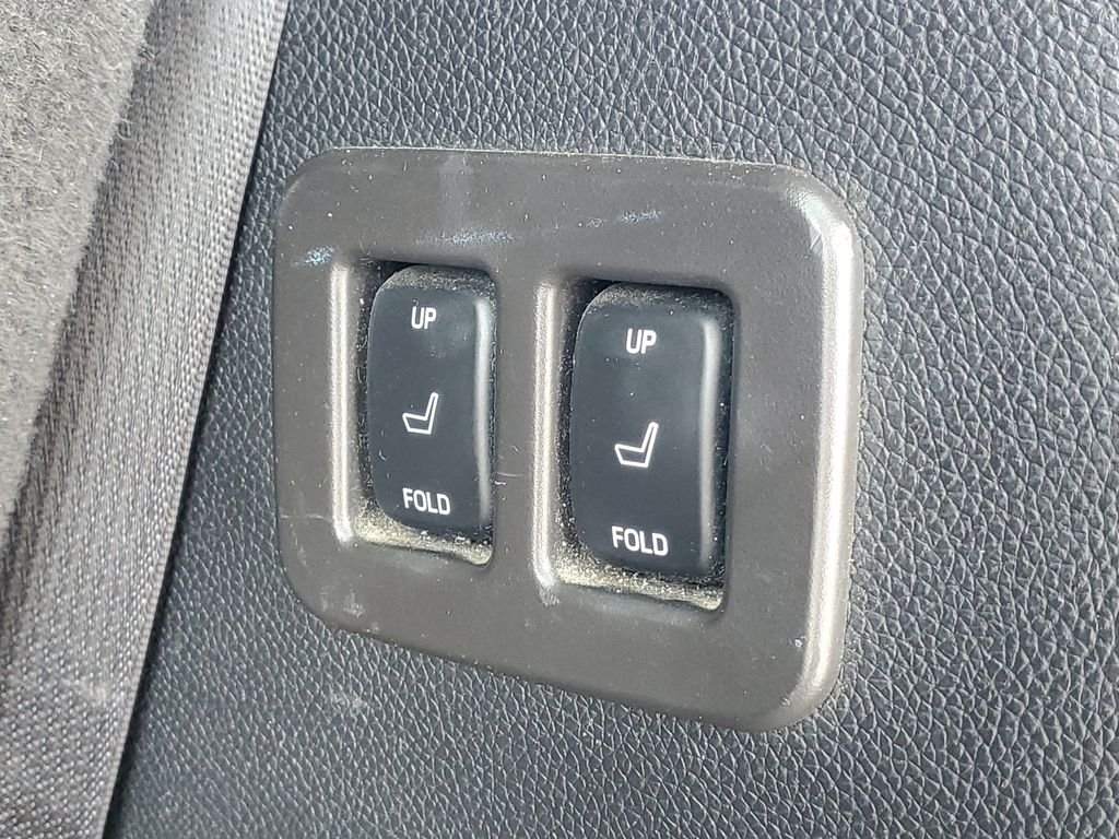 Used 2014 White Ford Limited image 8