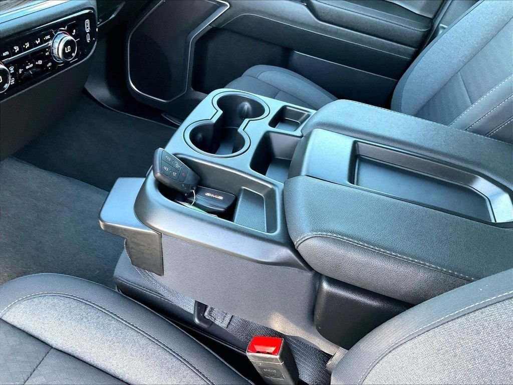 Used 2025 Black GMC Elevation image 20
