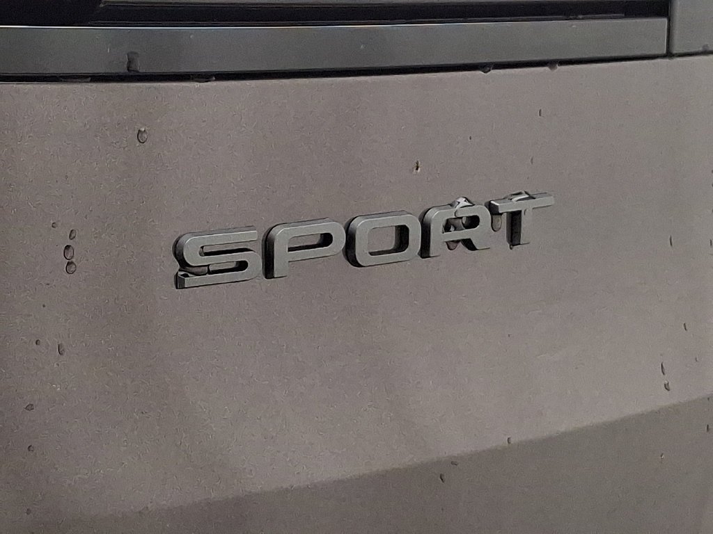 New 2027 Charente Grey Prem Met Land Rover Dynamic SE image 23