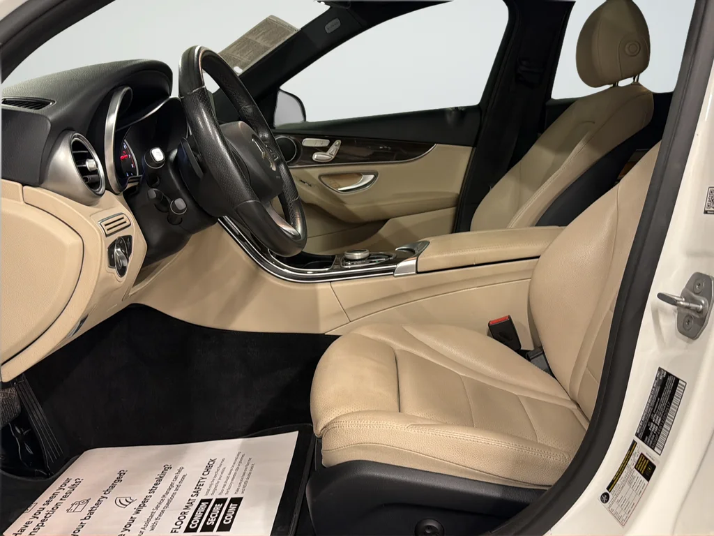 Used 2018 White Mercedes-Benz C 300 image 10