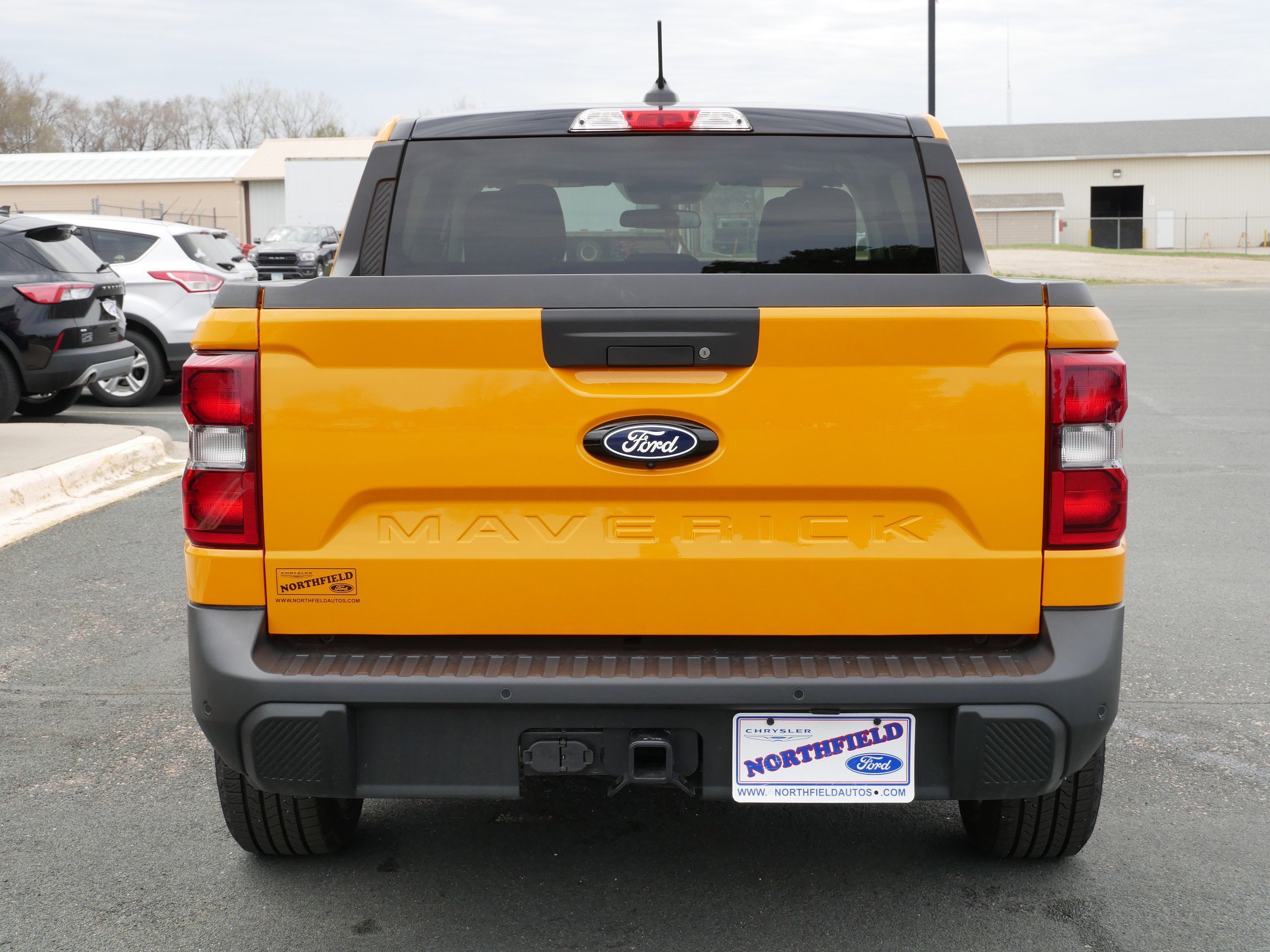 View vehicle photo 7