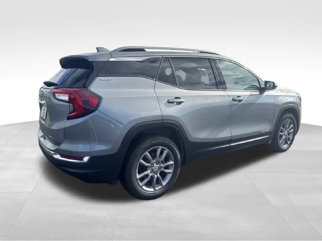 Used 2024 Sterling Metallic GMC SLT image 6