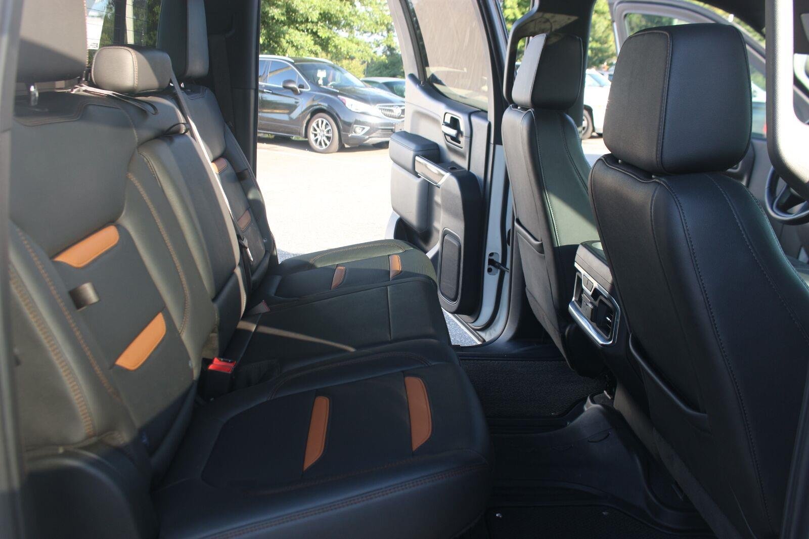Used 2021 SUMMIT WHITE GMC AT4 image 39