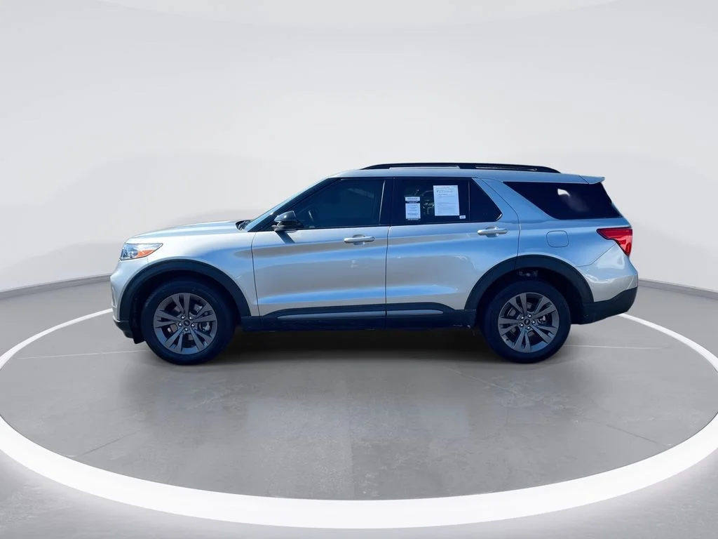 Used 2023 Silver Ford XLT image 5
