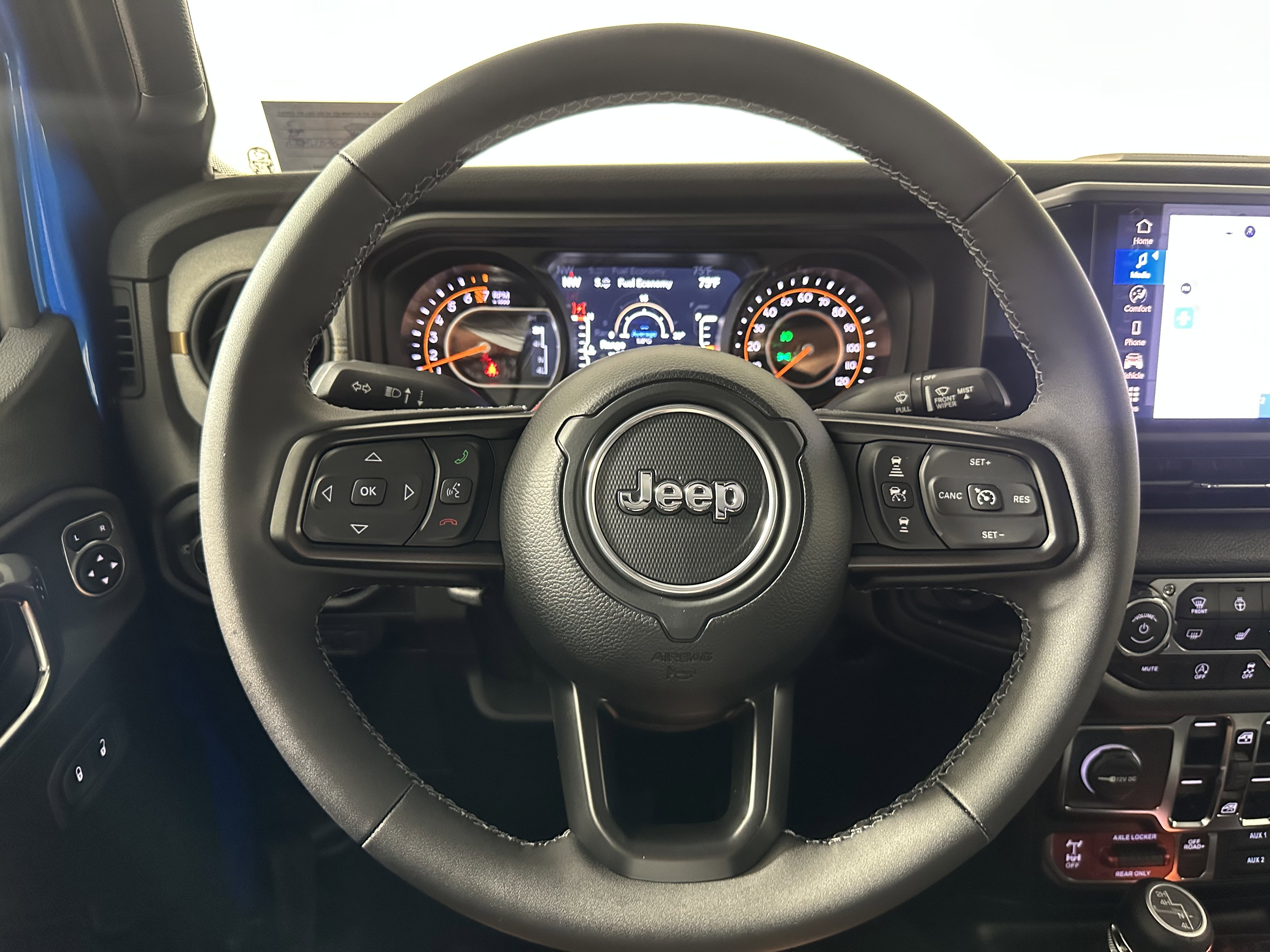 2025 Jeep Gladiator Willys - Photo 12