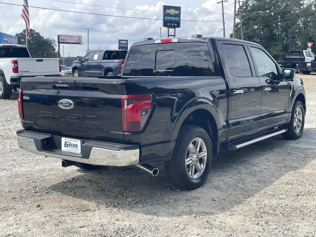Used 2024 Black Ford XLT image 4