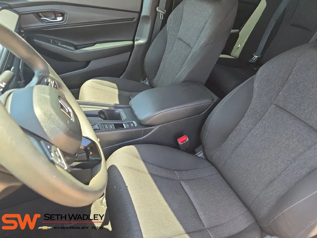 Used 2025 Black Honda SE image 15