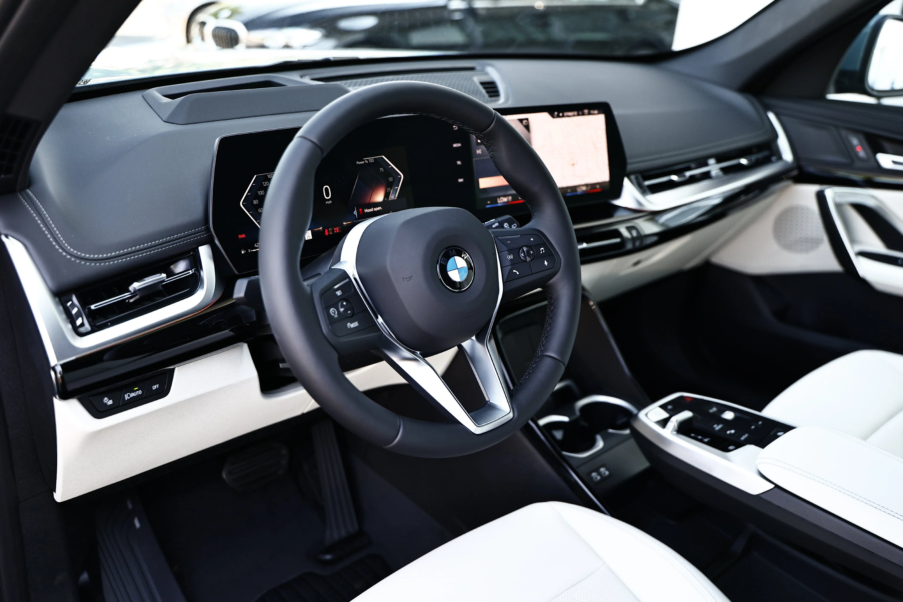 New 2027 Cape York Green Metallic BMW xDrive28i image 18