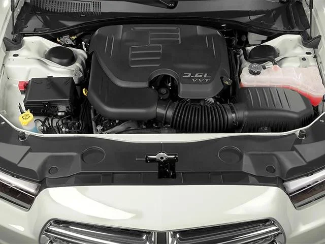 Used 2013 Pitch Black Dodge R/T image 13