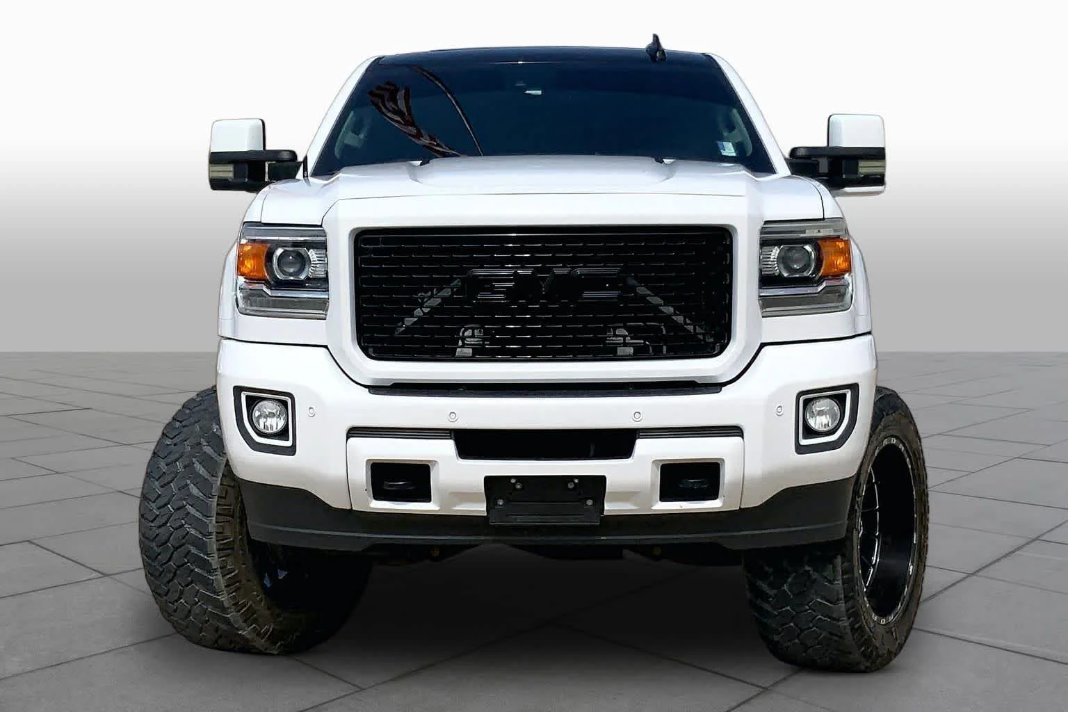 Used 2016 Summit White GMC Denali image 4