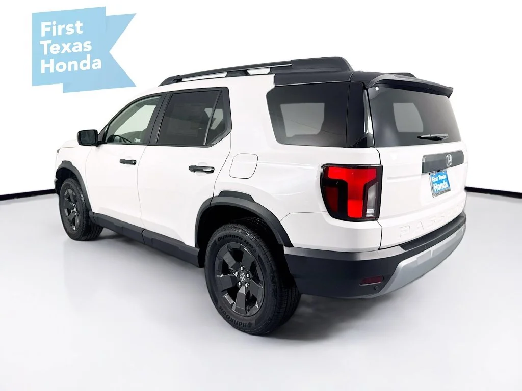 New 2026 Platinum White Pearl Honda RTL image 6