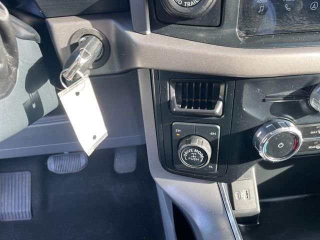 Used 2024 Gray Ford XLT image 21