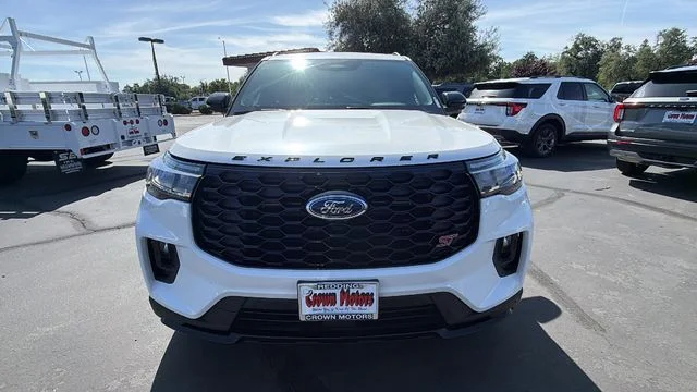 New 2026 Star White Metallic Tri-Coat Ford ST image 8
